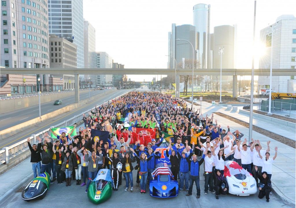 Team portrait on the final day of the Shell Eco-marathon Americas 2015 in Detroit, Mich., Sunday, April 12, 2015. (Bryan Mitchell/AP Images for Shell)